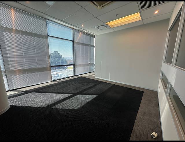 248M² OFFICE TO LET IN SANDTON CENTRAL